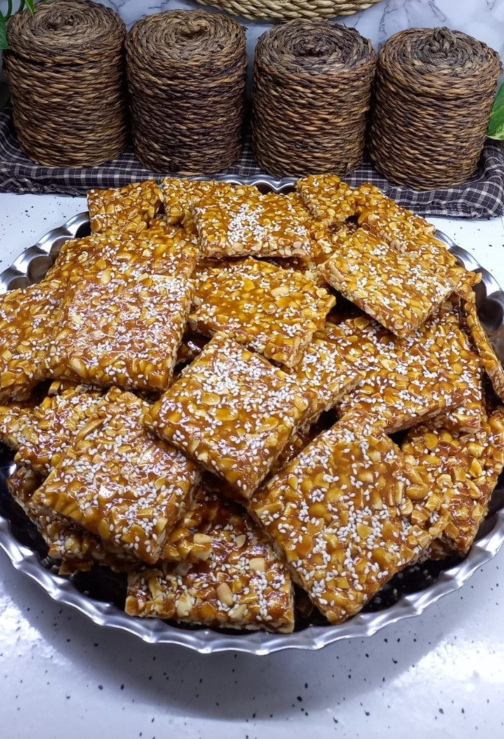 بادام سوخته خانگی _ ظرف ۳۰۰ گرمی
